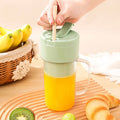 Mini Juicer Blender - Portable & Rechargeable